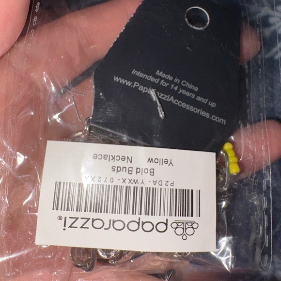 Bold Buds Yellow Necklace - Picture 3 of 3